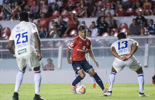 Domingo Blanco y Alan Franco realizaron dos posteos en su cuenta de Instagram en donde se refieren a cuándo será la vuelta al fútbol argentino.
