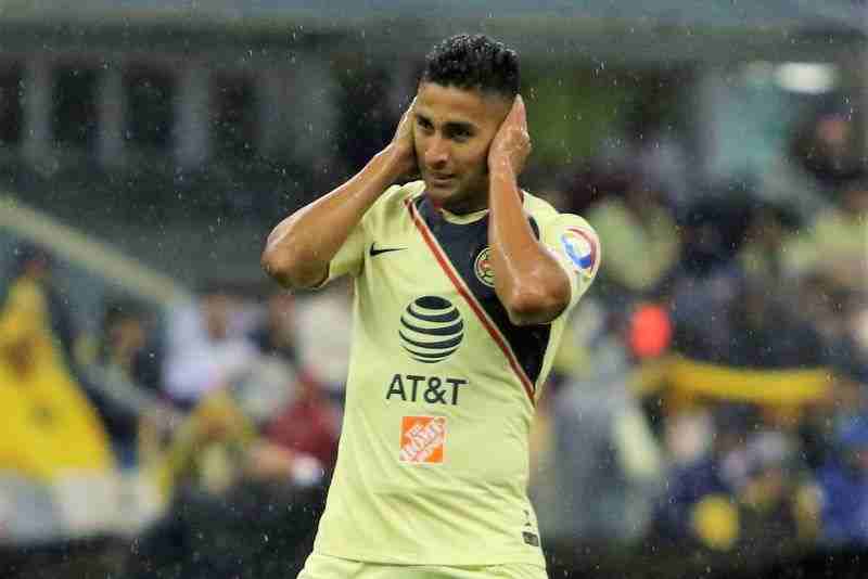 Cecilio Dominguez con la camiseta del América, antes de llegar al Rojo