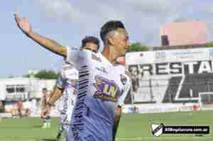 Alan Espeche, una posibilidad para Independiente.