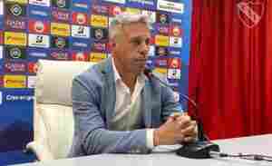 Lucas Pusineri realizará tres modificaciones con respecto al último partido.