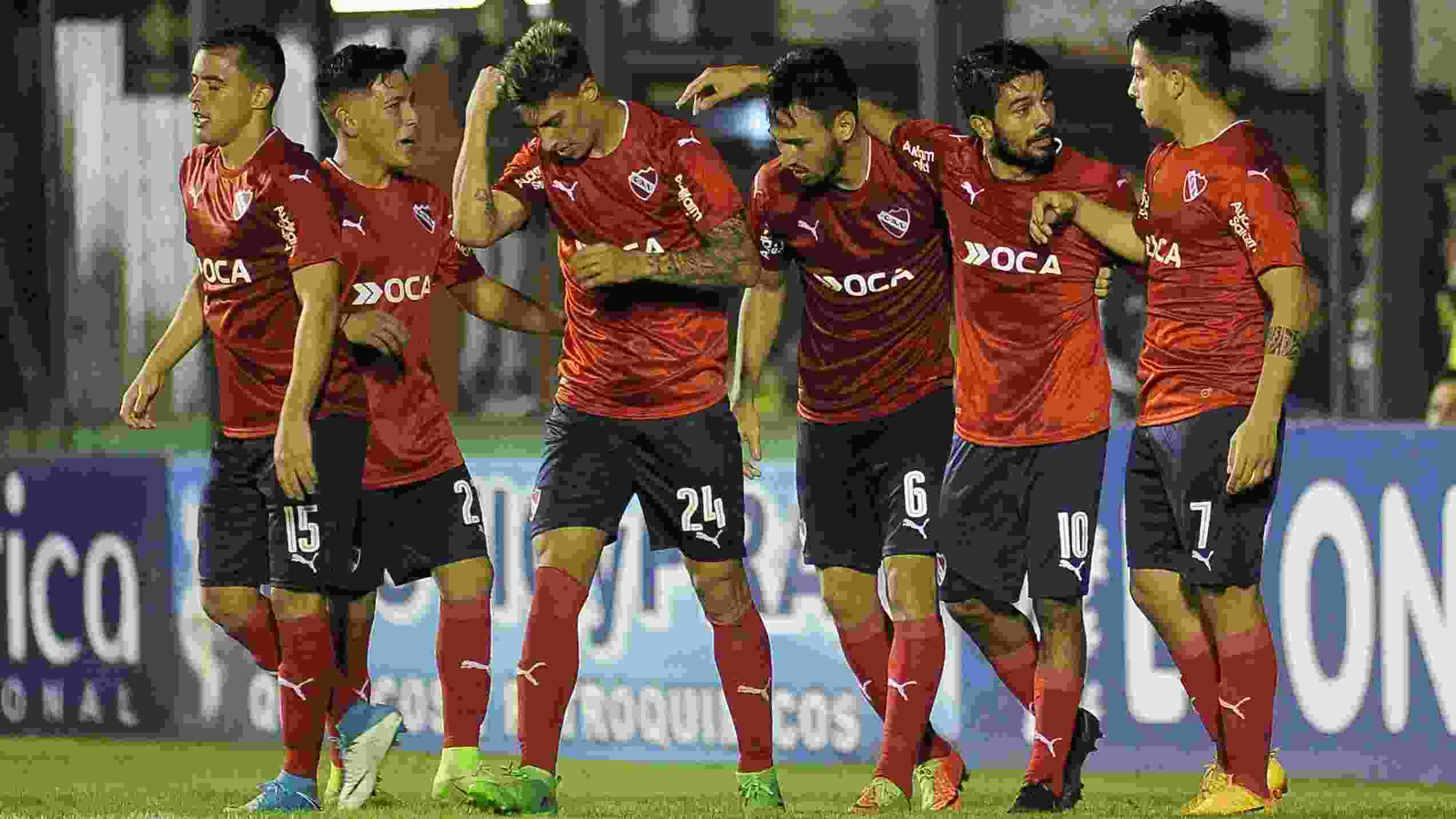 Dos ex jugadores de Independiente debutan como entrenadores