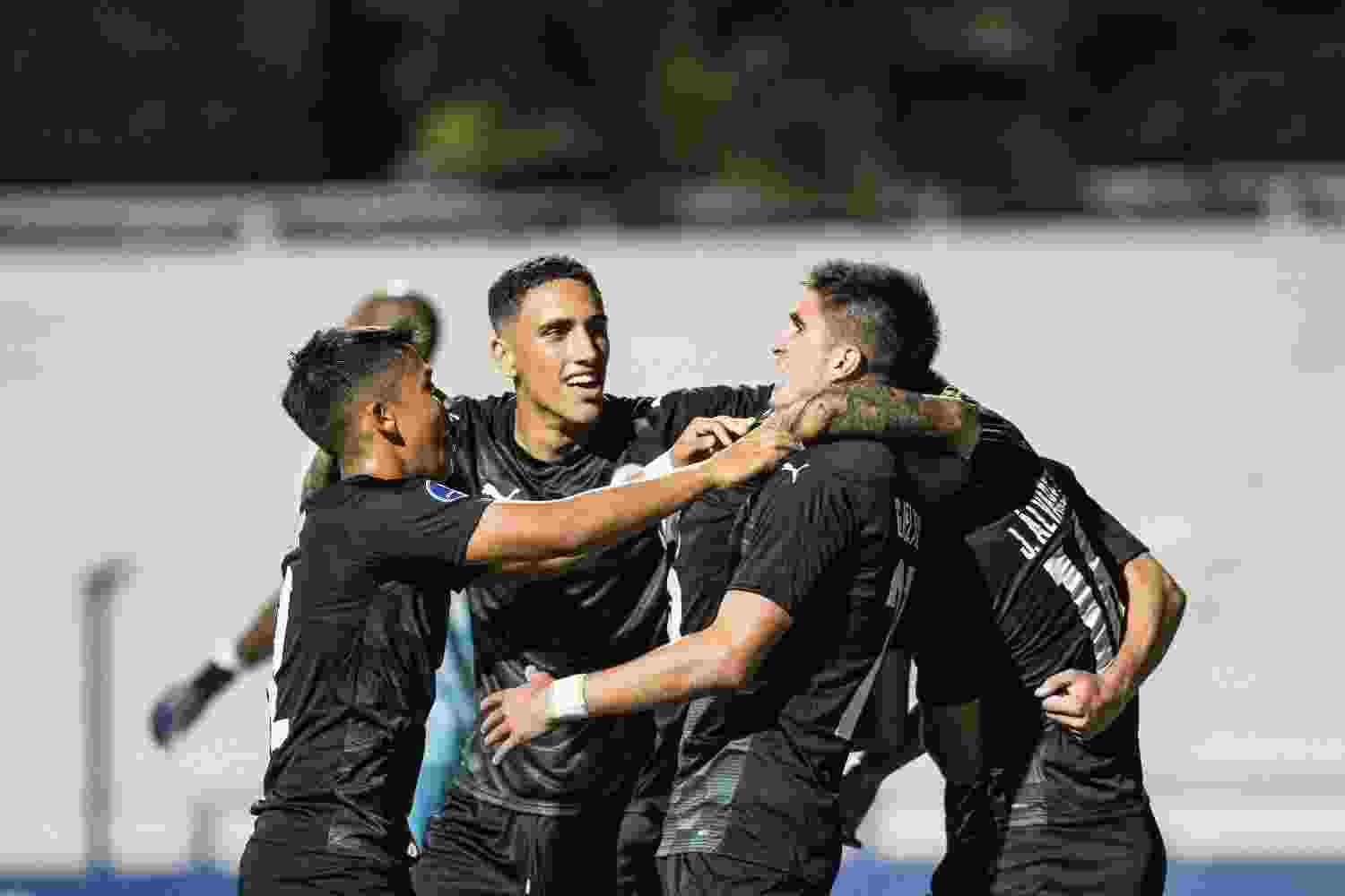 City Torque igualó 1 a 1 con Bahía de Brasil en su debut.