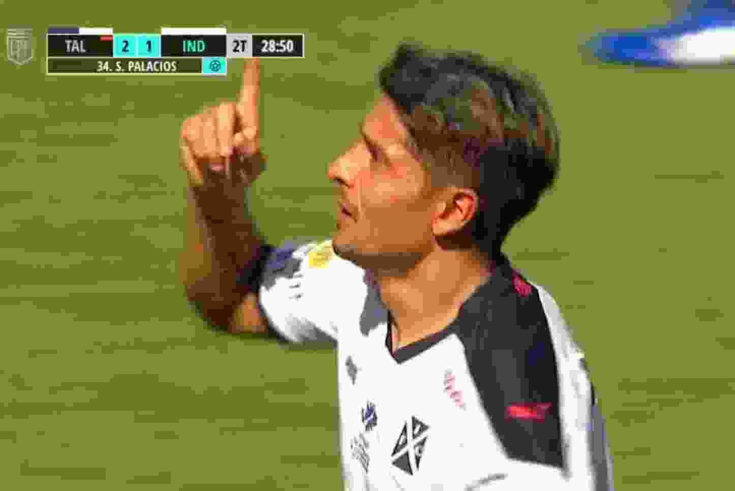 El golazo de Sebastián Palacios para poner en partido a Independiente