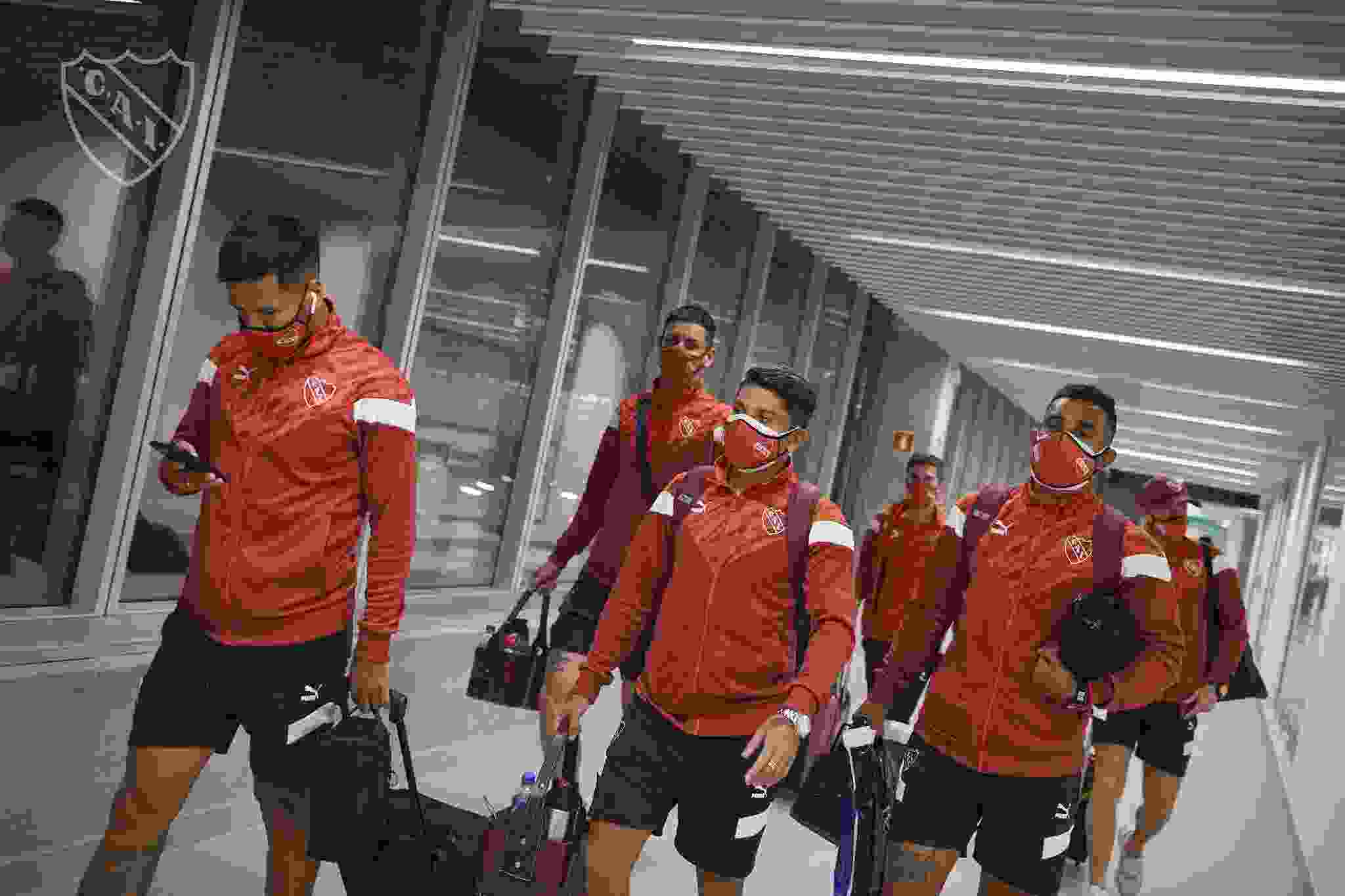 Varios futbolistas de Independiente no pudieron viajar a Uruguay