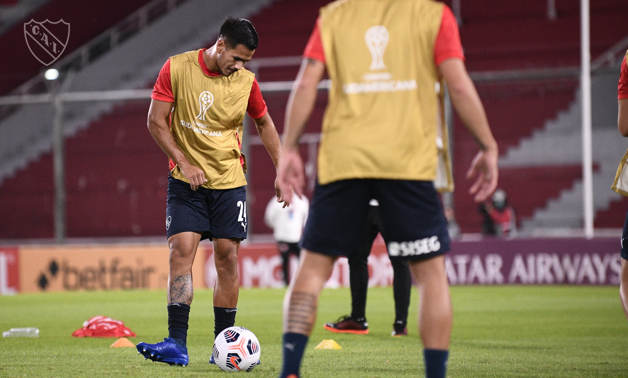 Sergio Barreto será titular en la zaga central de Independiente