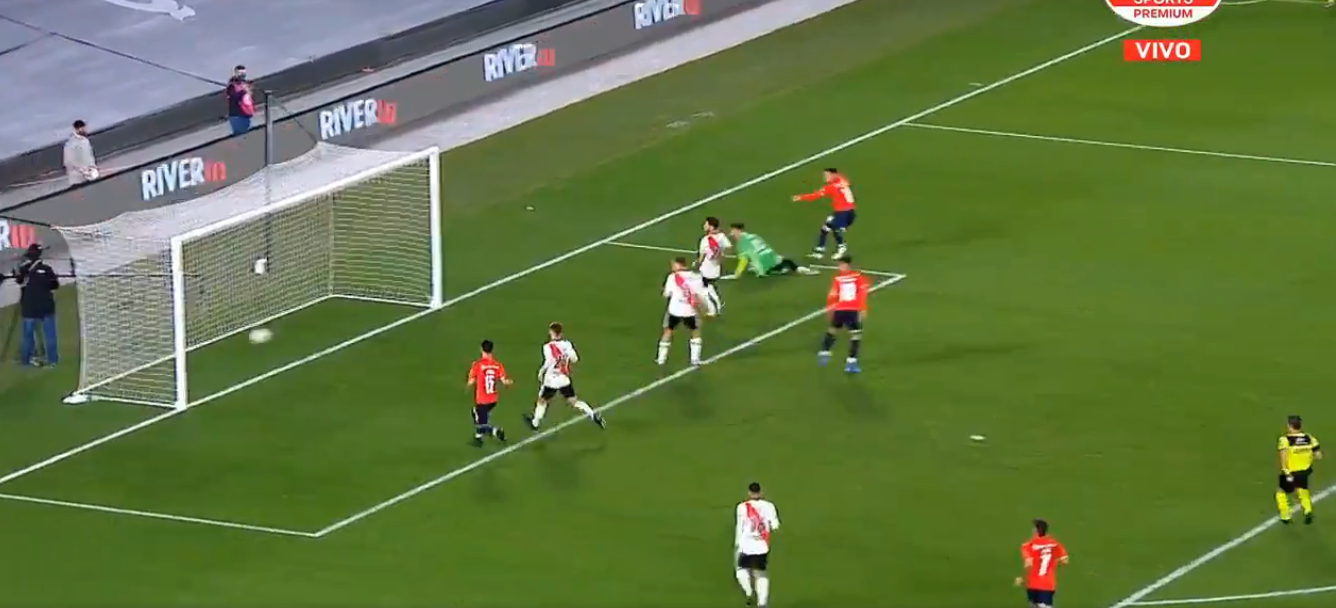 Bustos marcó el primer gol del clásico