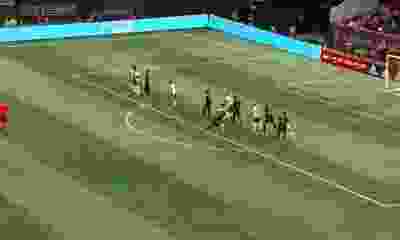 Tremendo gol de tiro libre de Esequiel Barco en la MLS