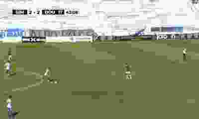 Un ex Independiente clavó un golazo de mitad de cancha