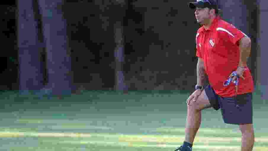 El Turco Mohamed en su tiempo como entrenador de Independiente