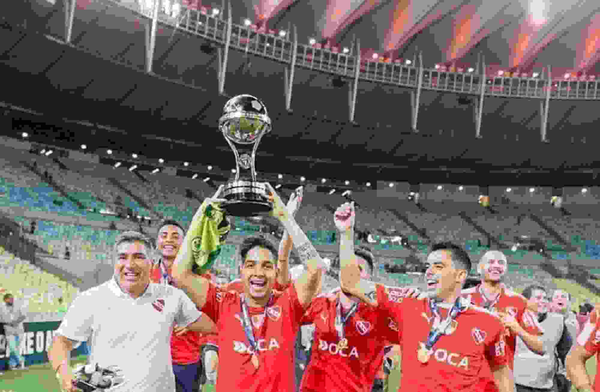 Martín Benítez levantó la Copa Sudamericana del 2017 en Maracaná y ahora está muy cerca de volver al club.