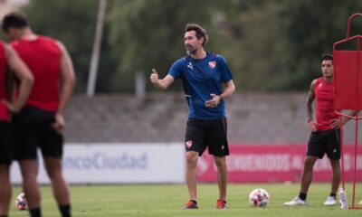 Eduardo Domínguez piensa estos cambios para recibir al Xeneize