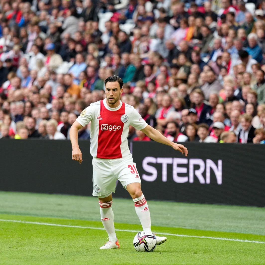 Nicolás Tagliafico permanecerá en Ajax hasta mitad de año.