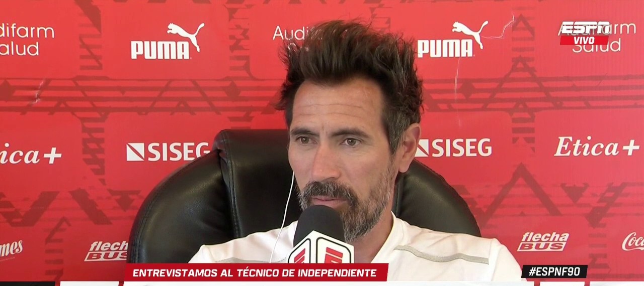 Eduardo Domínguez: "Quiero que los hinchas vayan a la cancha sabiendo a qué vamos a jugar"