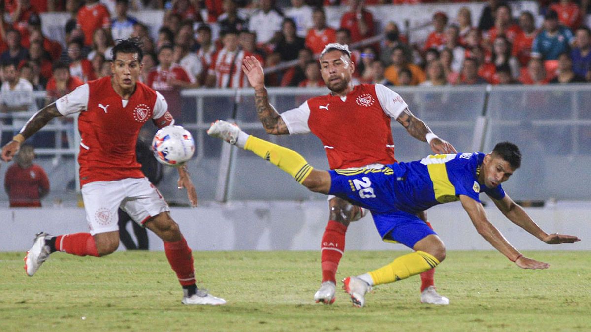 Damián Batallini jugó frente a Boca, pero luego se perdió el partido con Godoy Cruz y el cuerpo técnico de Independiente lo espera para la próxima fecha.