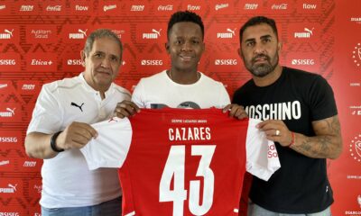 Juan Cazares firmó su contrato con Independiente