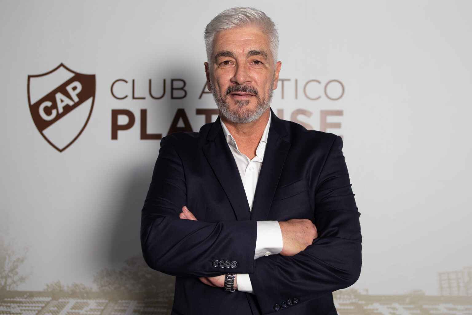 Omar De Felippe, ex Independiente, es nuevo entrenador de Platense.