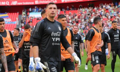 Argentina se la juega contra Italia con el Dibu Martínez de arranque