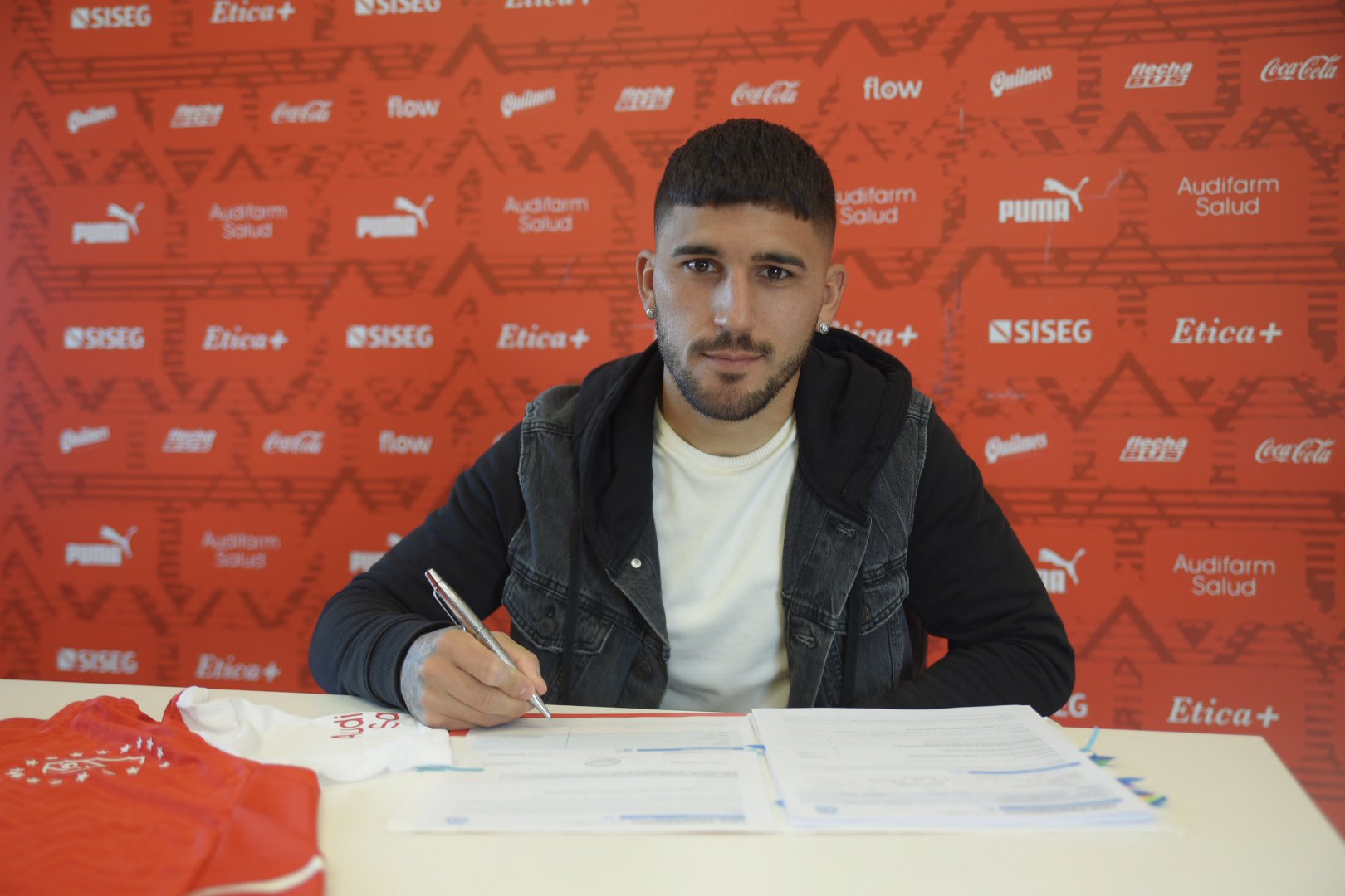 Independiente presentó a Gabriel Hachen