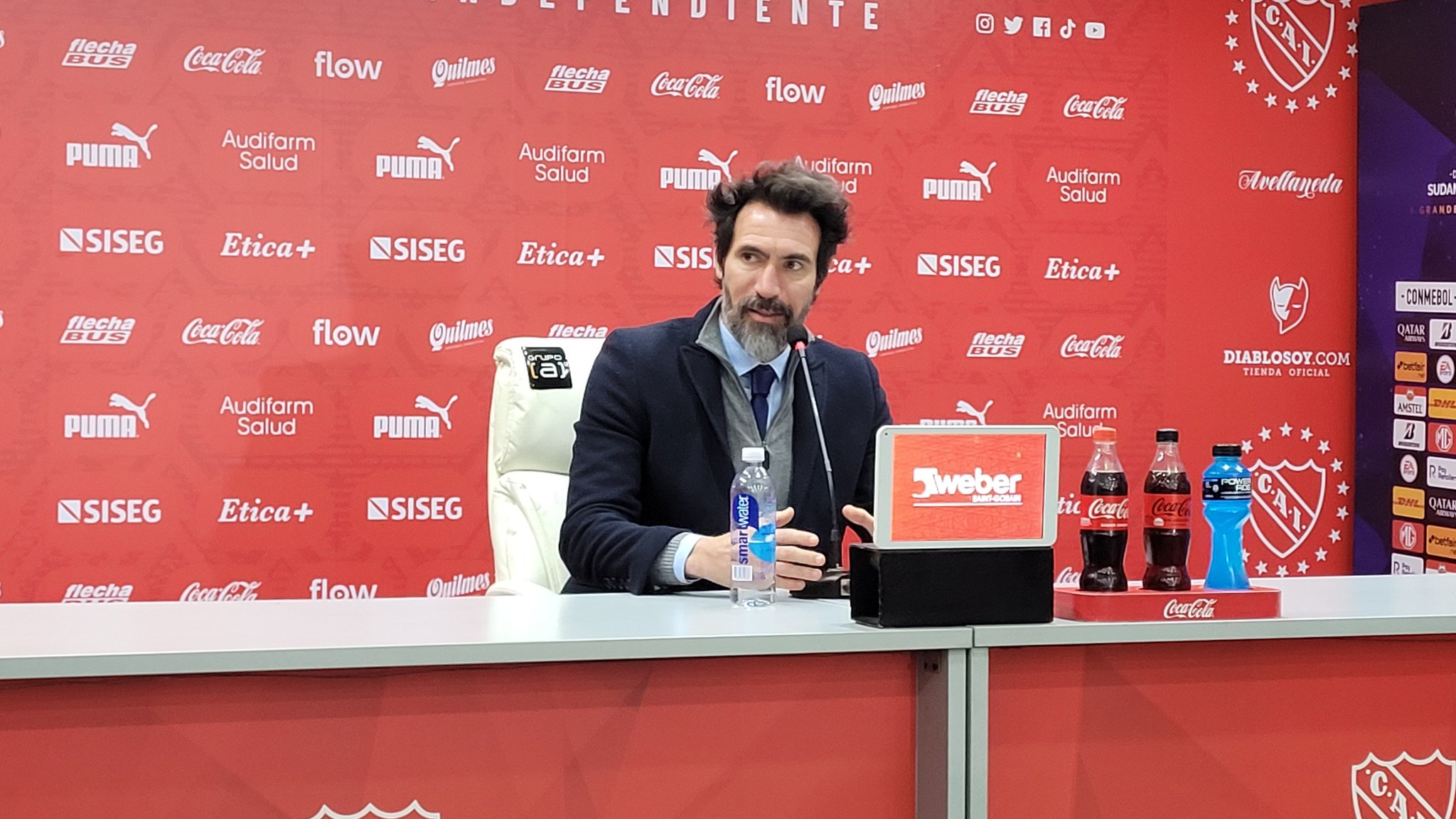 Eduardo Domínguez: "Soy feliz trabajando en Independiente"