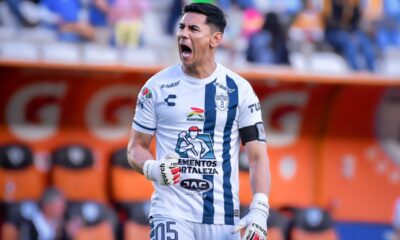 Furor: Oscar Ustari es noticia en México