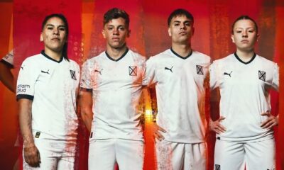 Independiente presentó su nueva camiseta alternativa