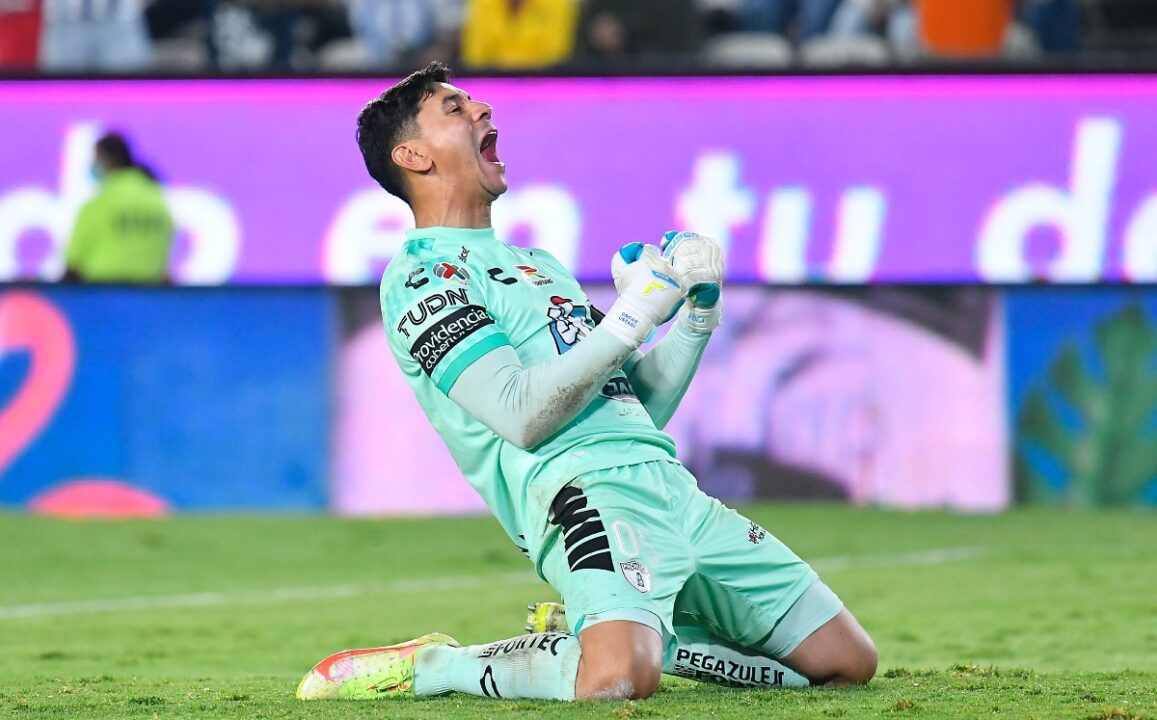 Alguien en Independiente pensó en Oscar Ustari.