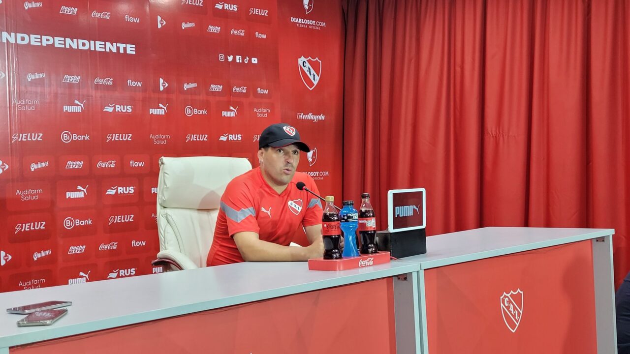 Leandro Stillitano habló en conferencia de prensa.