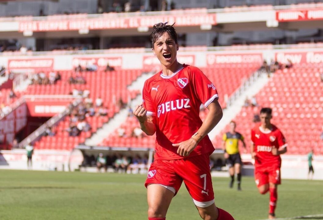 Tomás Rambert comenzó a entrenar con la Primera de Independiente.