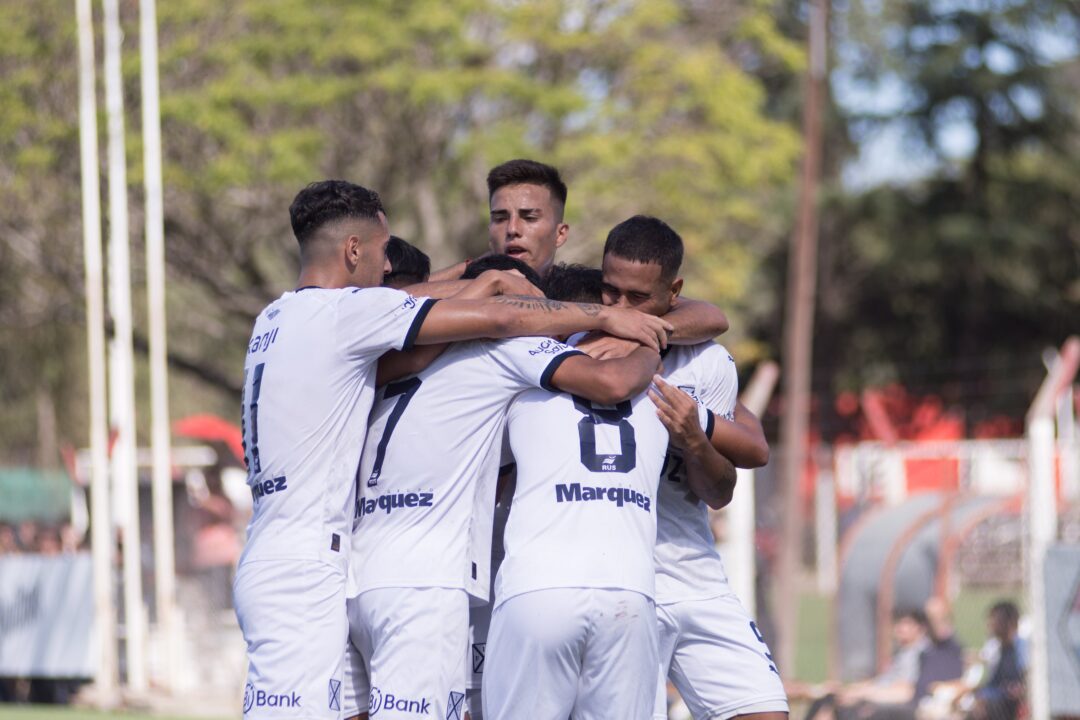 Paso firme de la Reserva de Independiente