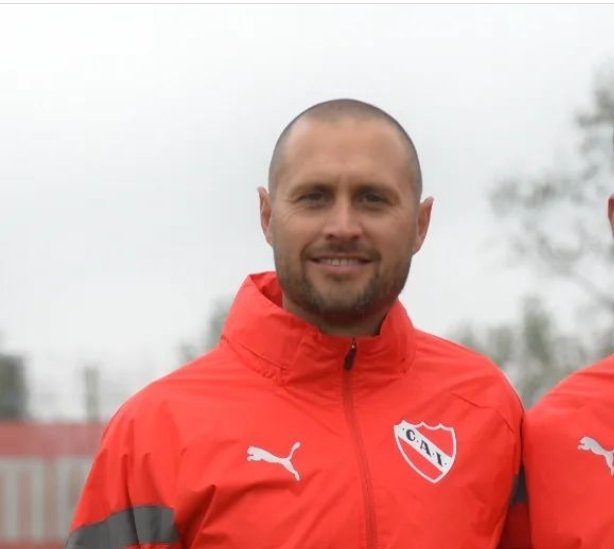 Damián Albil se fue de Independiente.