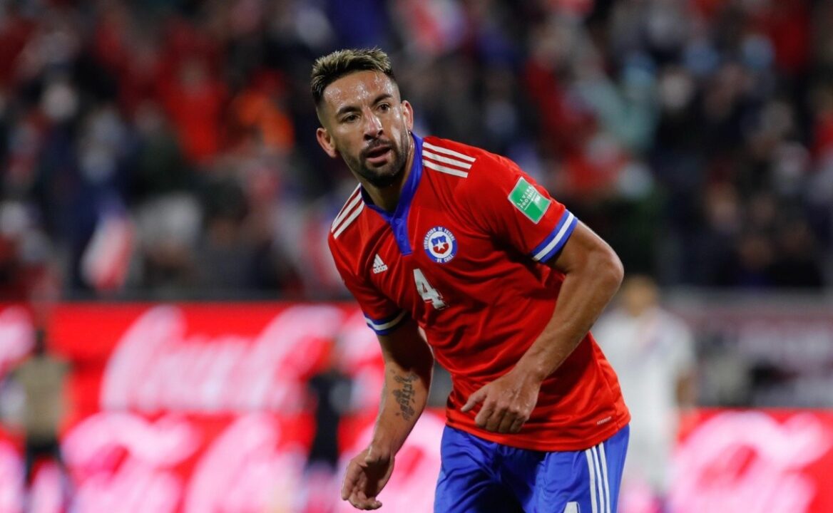 Independiente intentará hacer fuerza por Mauricio Isla.