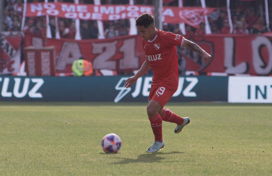 Luciano Gómez es duda para el próximo partido de Independiente.