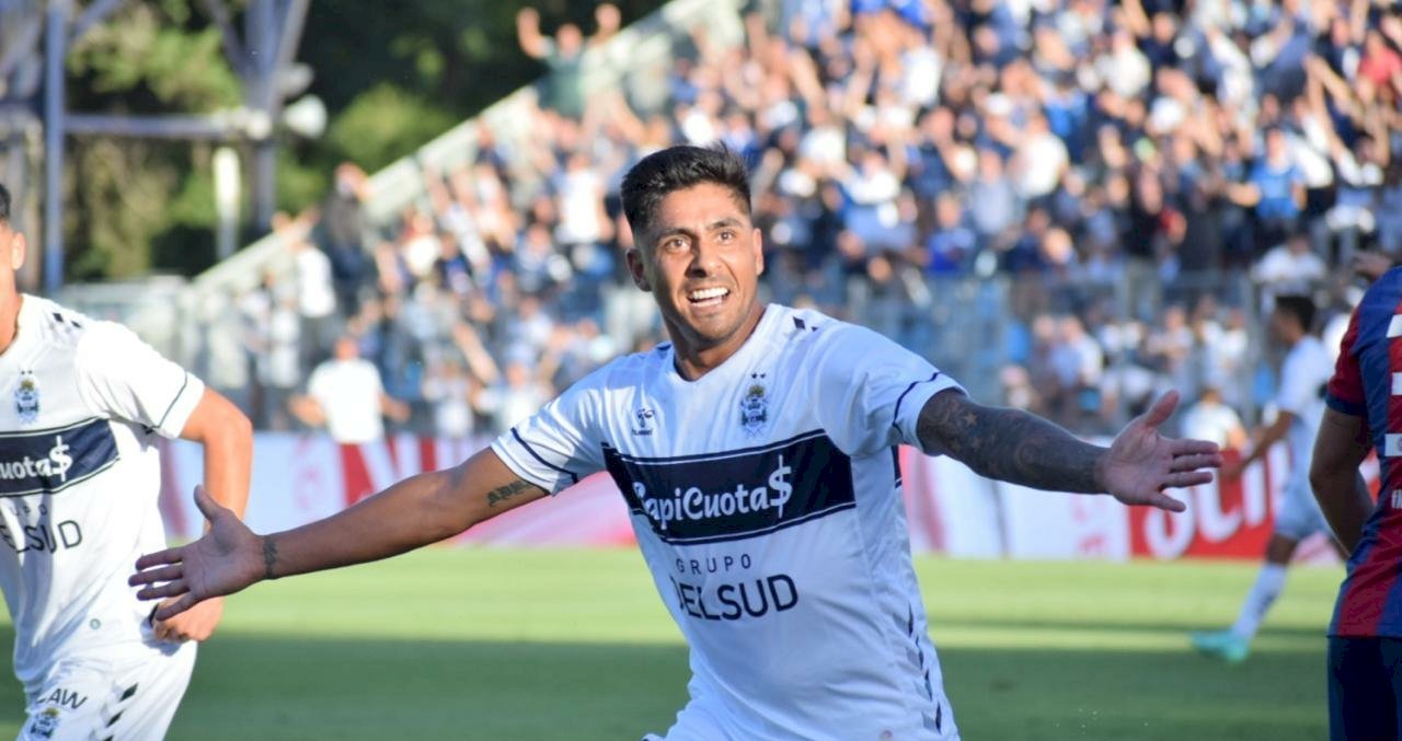 Cristian Tarragona casi no tiene chances de venir a Independiente.