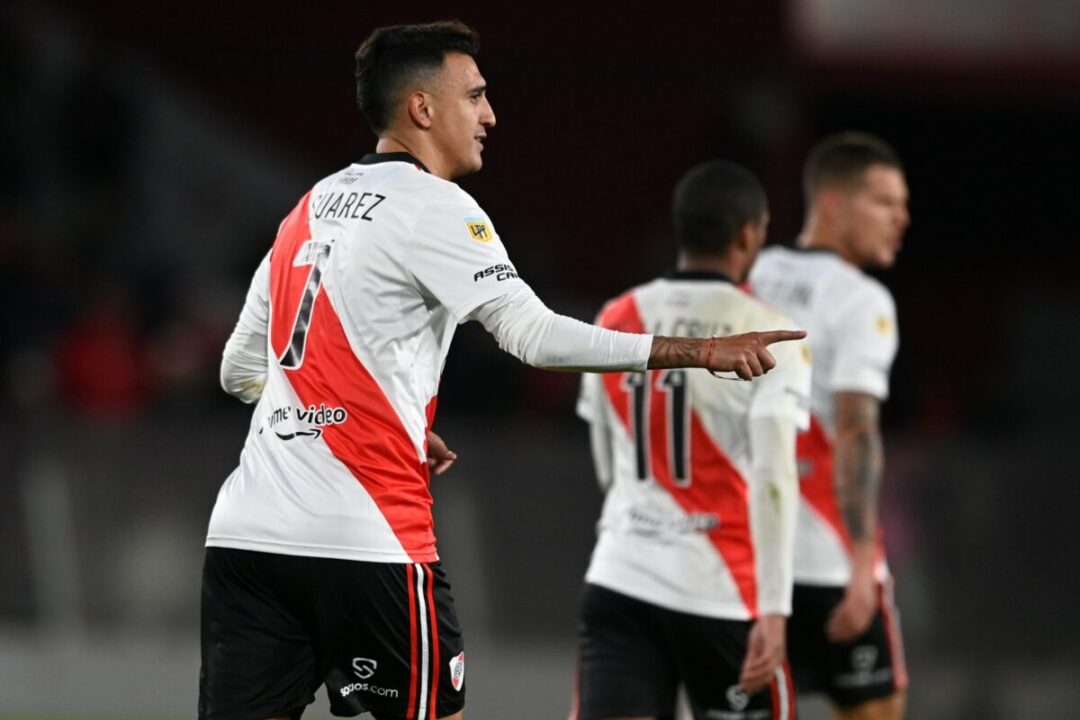 Alguien en Independiente pensó en Matías Suárez.