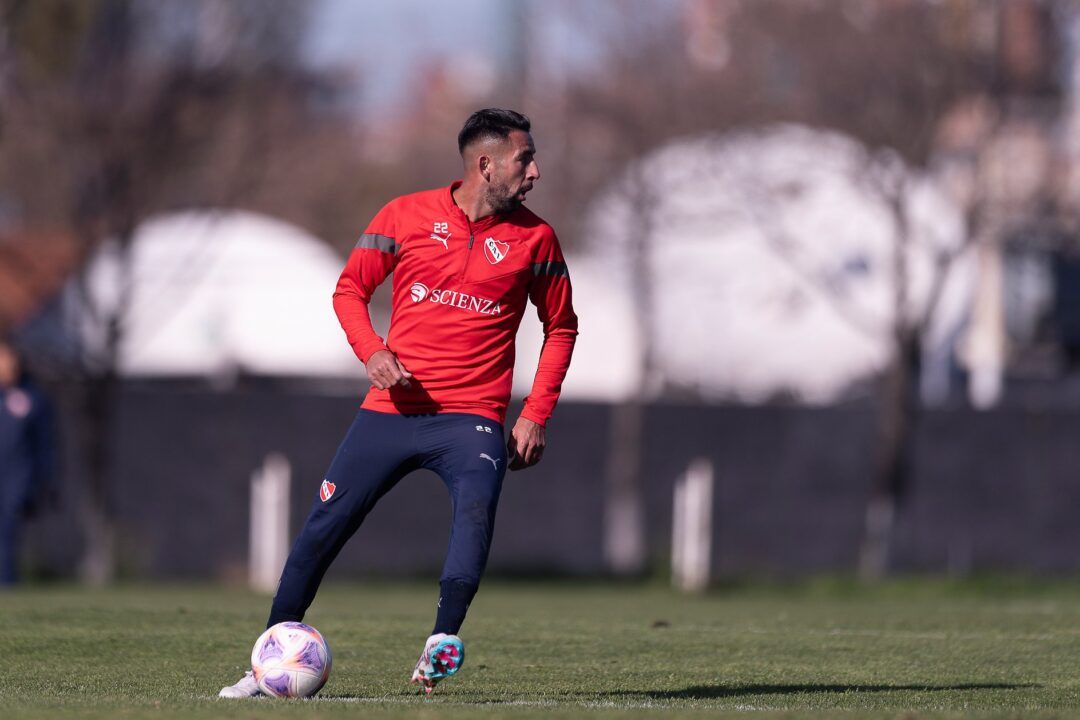 Mauricio Isla volverá a ser titular en este Independiente.