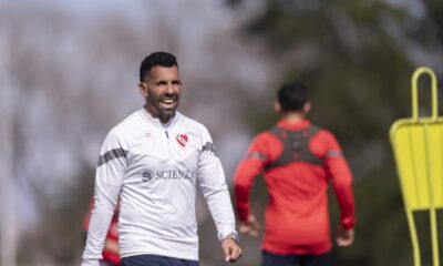 La decisión que tiene que tomar Carlos Tevez