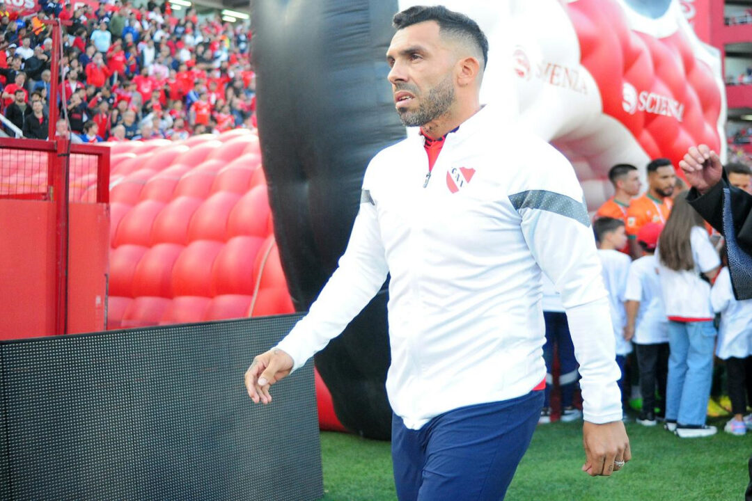 Hay acuerdo: Carlos Tevez seguirá en Independiente