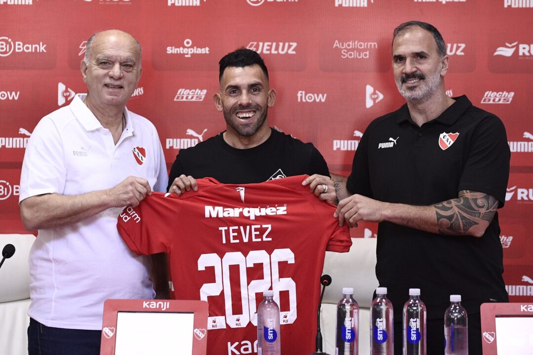 Los dirigentes de Independiente quieren darle los gustos a Tevez.