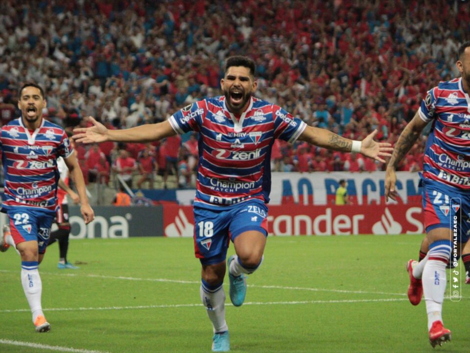 Silvio Romero no va a seguir en Fortaleza, pero tampoco volverá a Independiente.