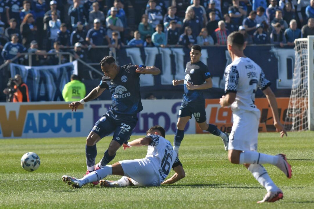 Independiente jugó un partido muy malo en Mendoza.