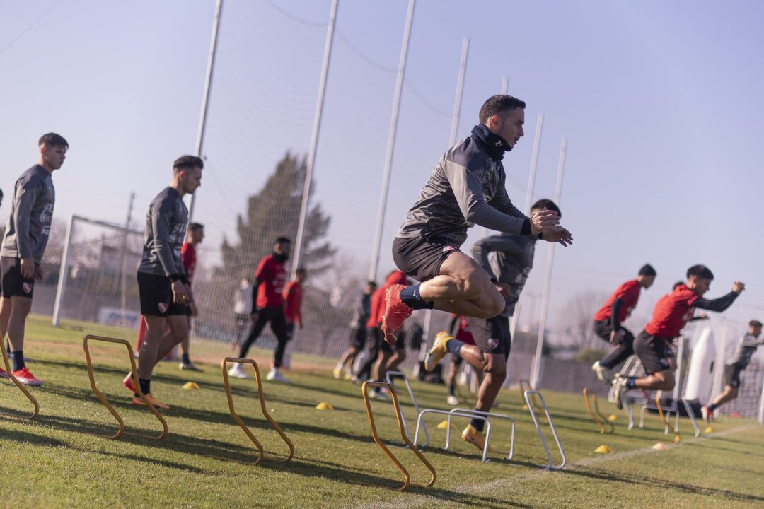 Independiente empezó a prepararse para el clásico de Avellaneda.