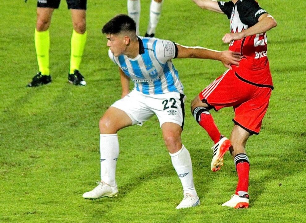 Ortíz deja Tucumán para volver a Independiente.