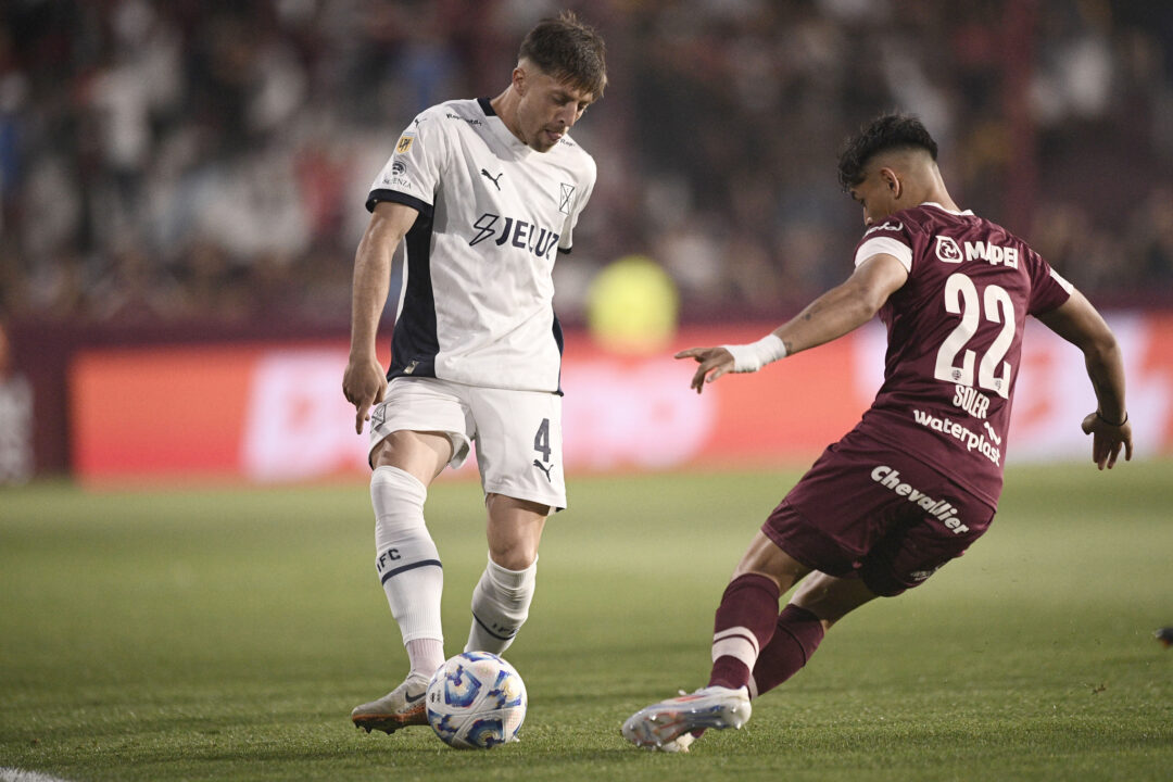 Independiente tuvo un partido muy complejo ante Lanús.