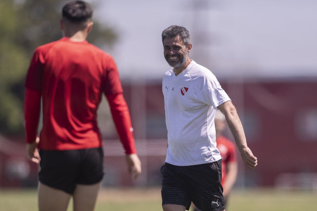 De la mano de Julio Vaccari, el Rojo inició una nueva semana de entrenamientos.