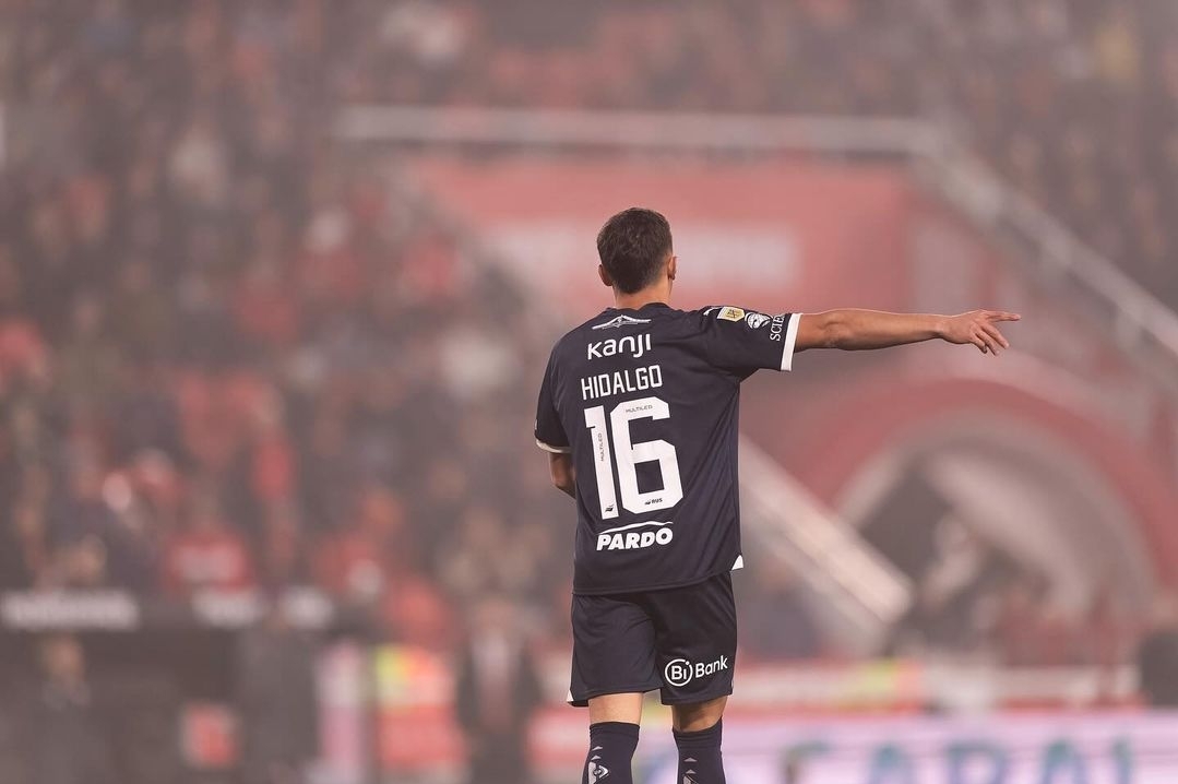 Santi Hidalgo tendría la chance de ir de titular en este partido de Independiente.