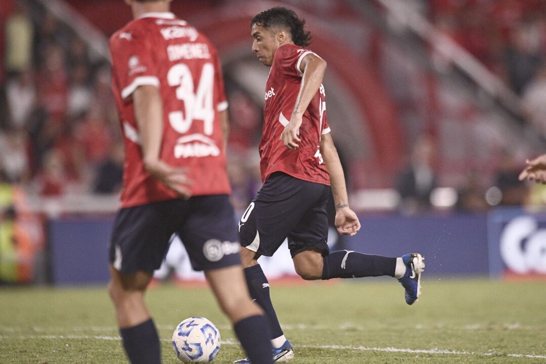 Salvo un giro inesperado, Cabral se perderá el próximo partido de Independiente.