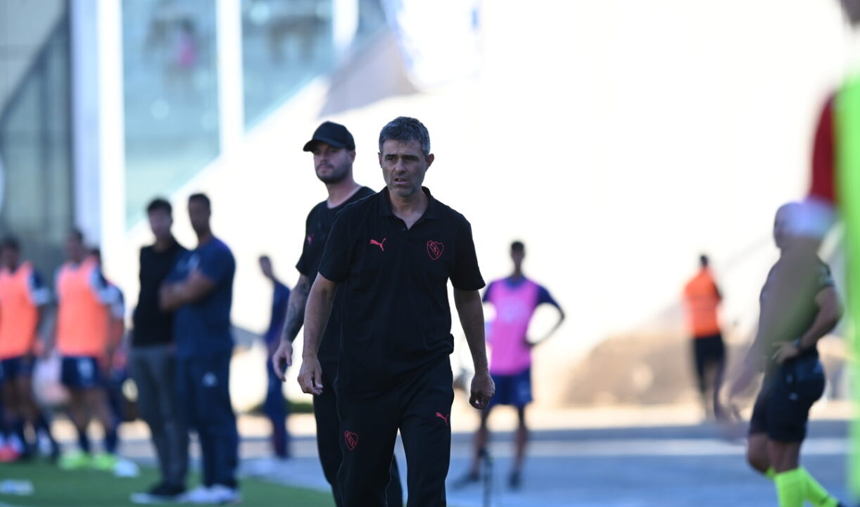 Se acerca el sorteo de la Copa Sudamericana y Julio Vaccari lo sabe.
