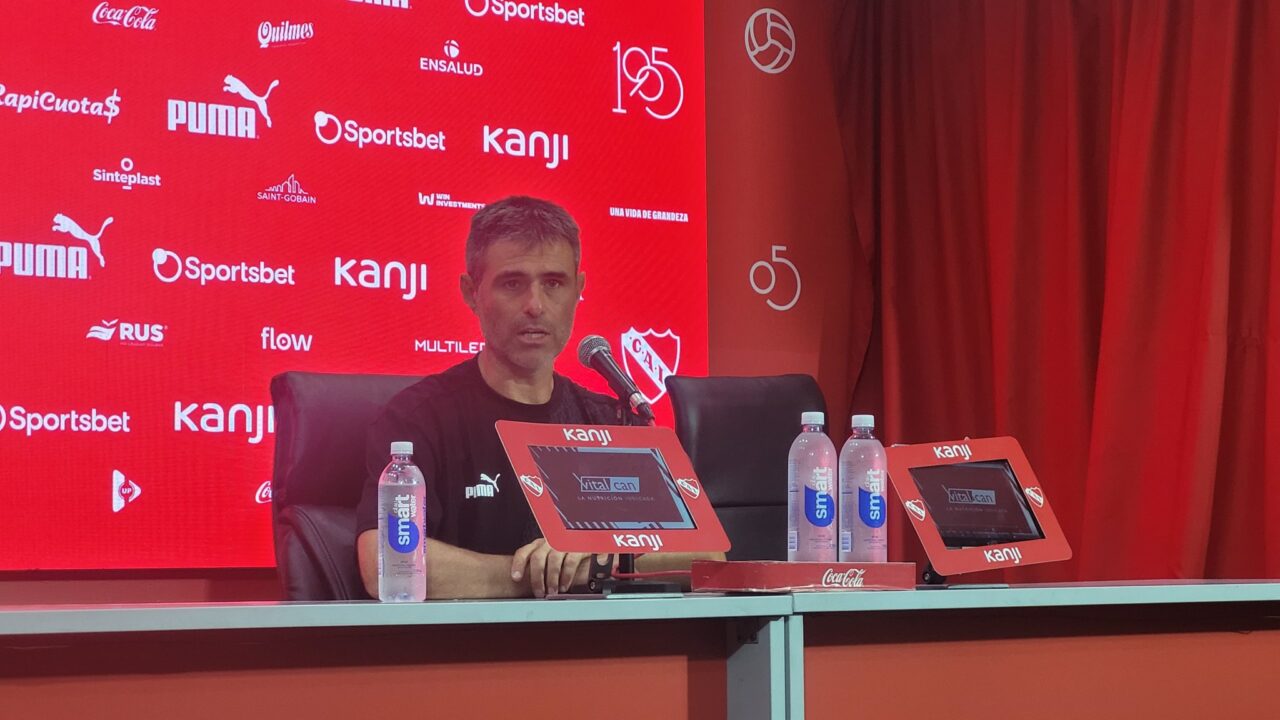 Julio Vaccari: "El hincha hace bien en ilusionarse"