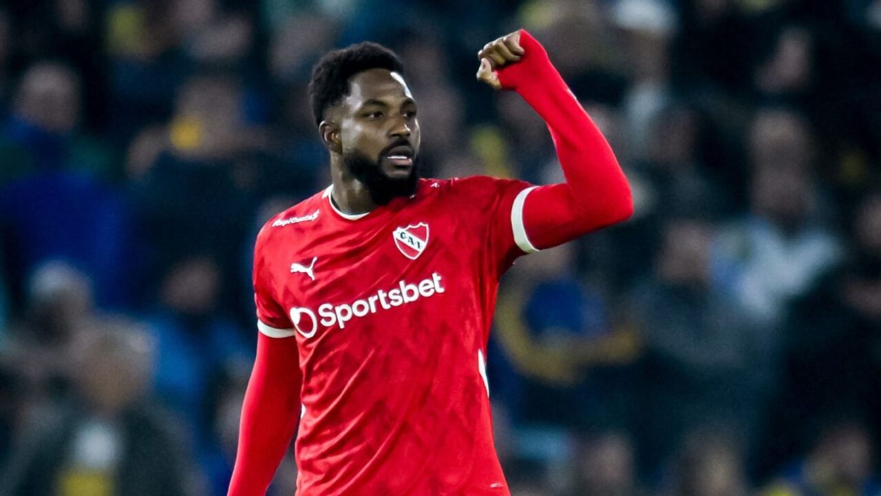 La broma de Álvaro Angulo: "Las promesas se cumplen"