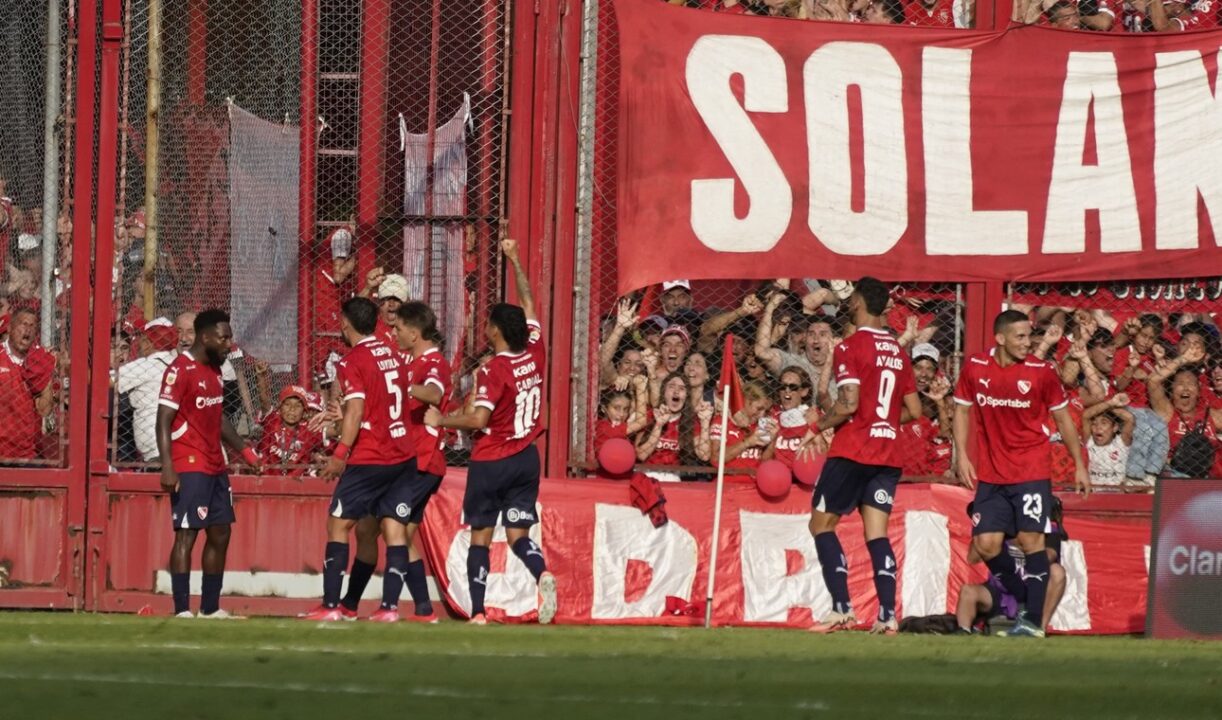 Álvaro Angulo es uno de los pilares que tiene el Rojo.